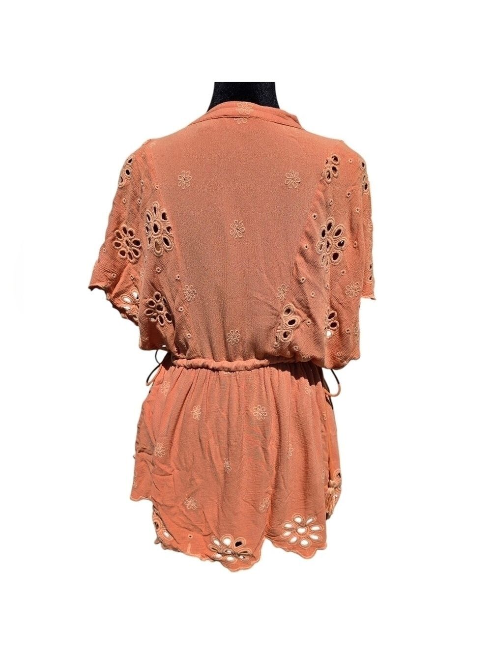 Tahari Eyelet Top - Picture 5 of 12